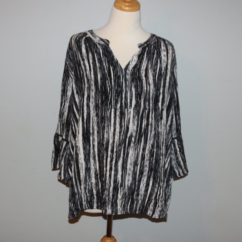 Gloria Vanderbilt XXL Black and White Wide Sleeve Shirt Top EUC